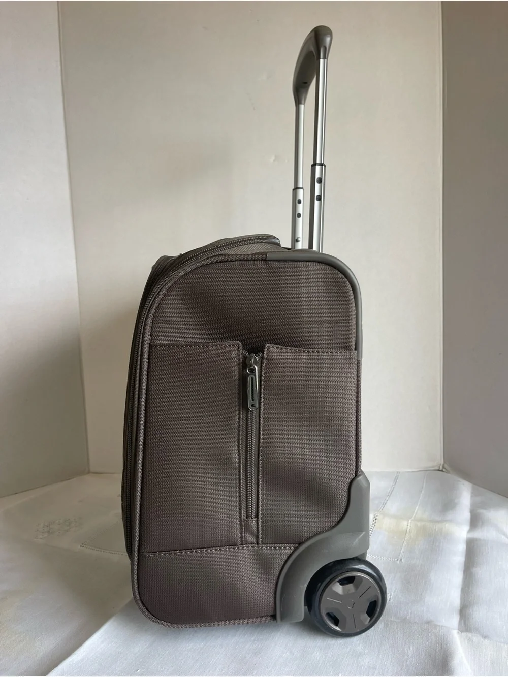 Delsey Paris delsey paris